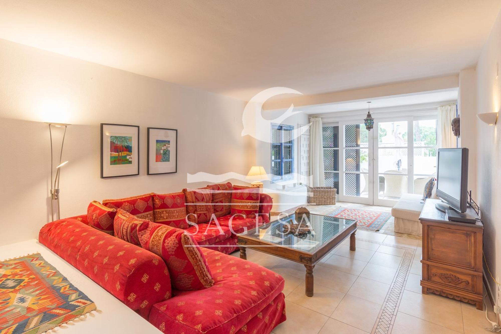1015 - Jardines Golondrinas - Three Bedrooms Apartment Lake View Marbella Exterior photo
