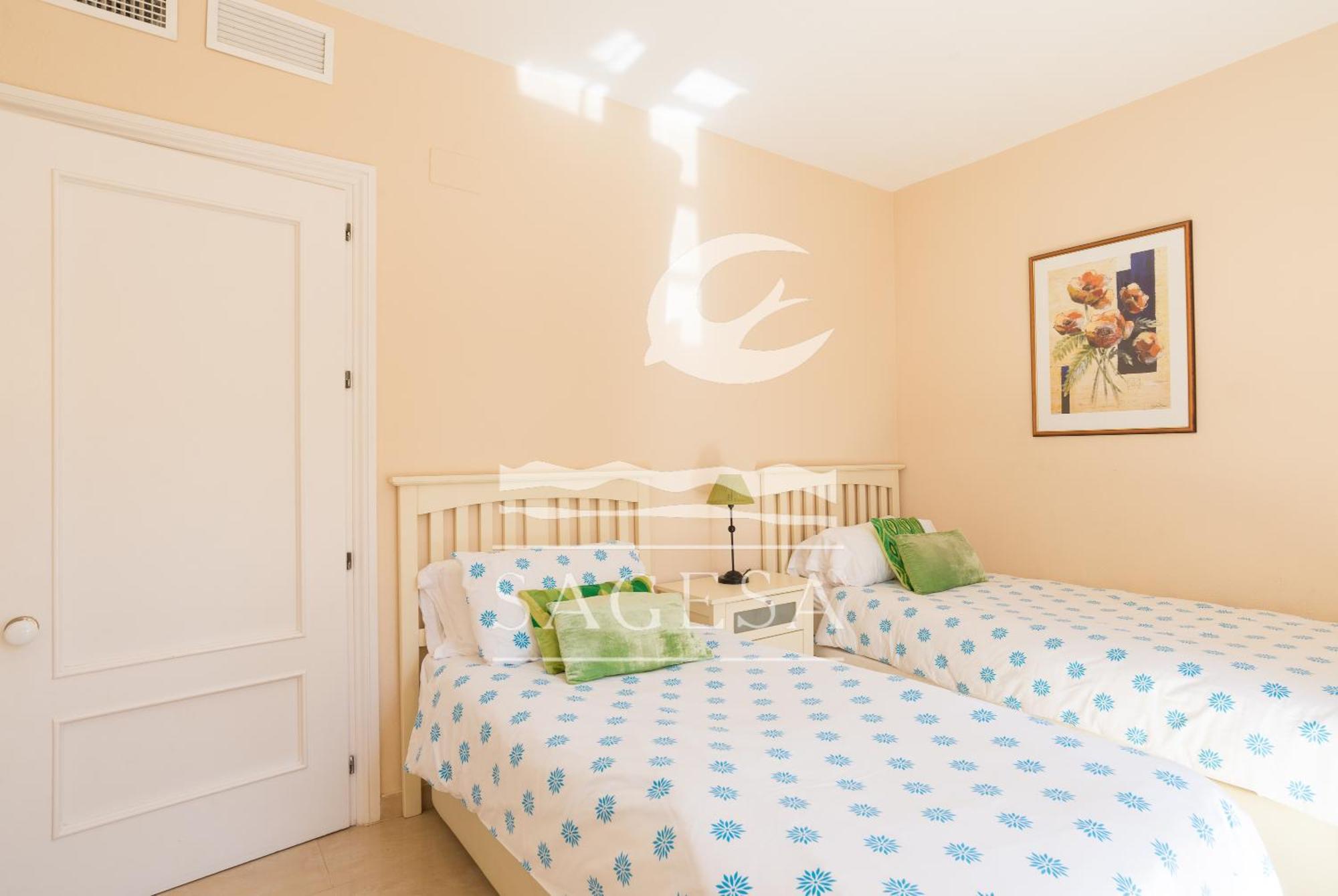 1015 - Jardines Golondrinas - Three Bedrooms Apartment Lake View Marbella Exterior photo